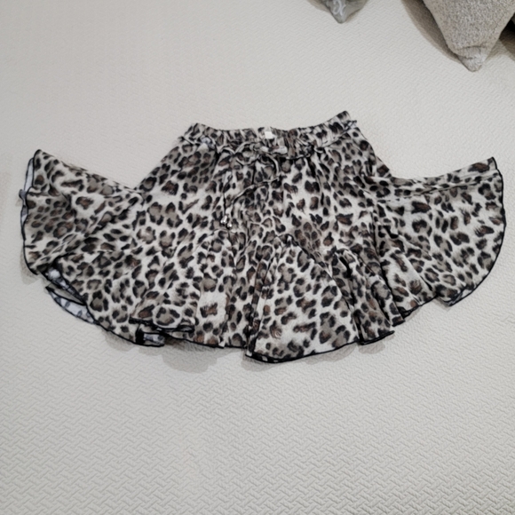 NEW Main Strip Turn up the Sass Skort Leopard ruffled Mini skirt Size M - Picture 6 of 16